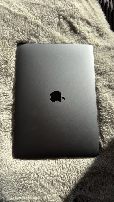 MacBook Air 13” M1 2020 bateria 91%