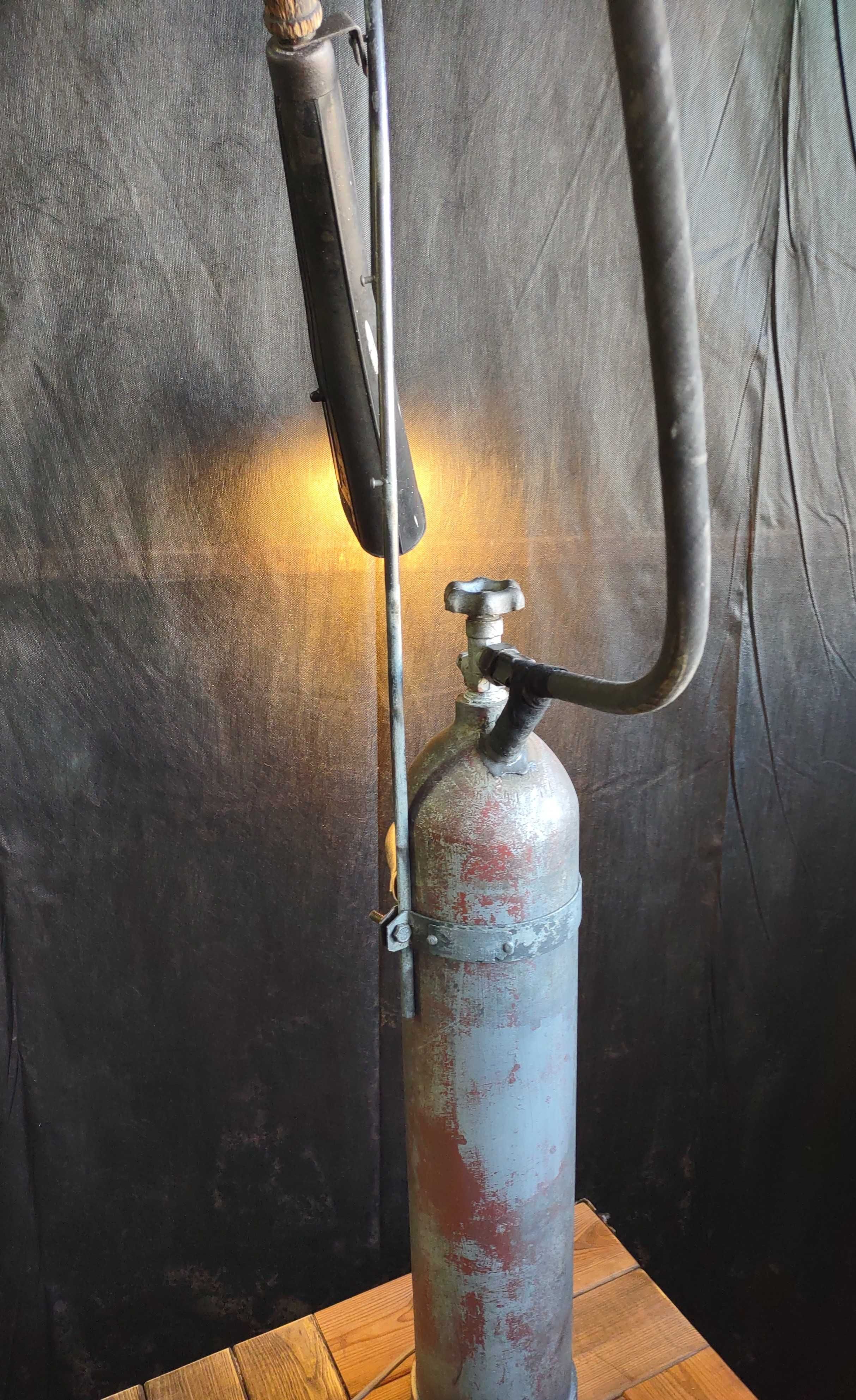 Lampa podłogowa gaśnica rustykalna loft