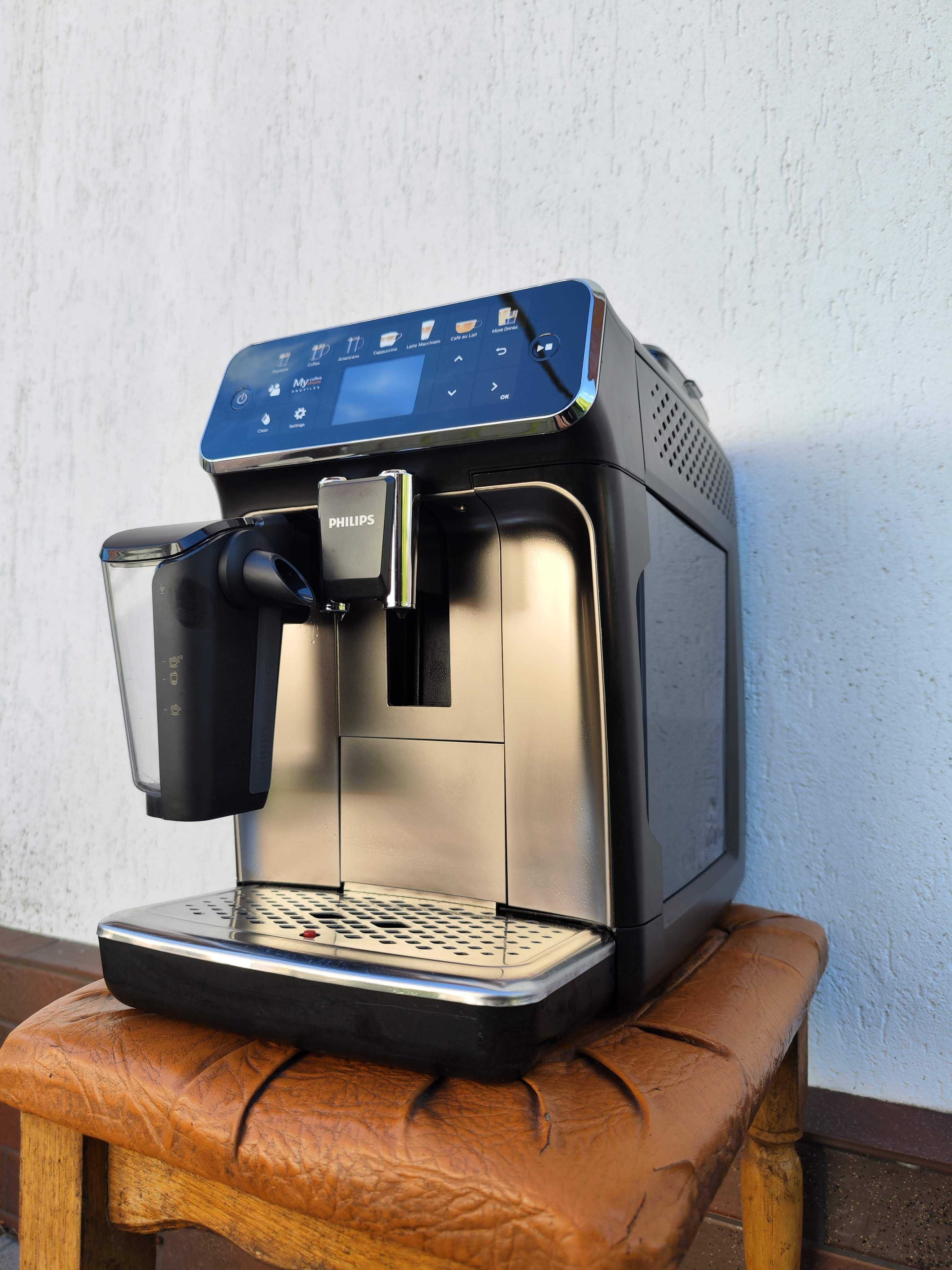 Кавомашина кофемашина Philips 5400 series LatteGo Ep5447
