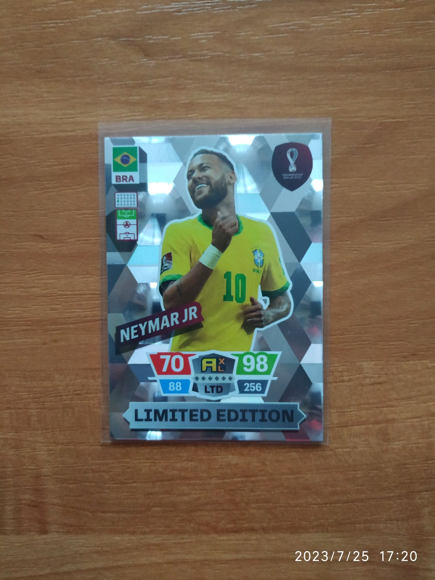 Panini World Cup Qatar 2022 - Karta limited Neymar Jr