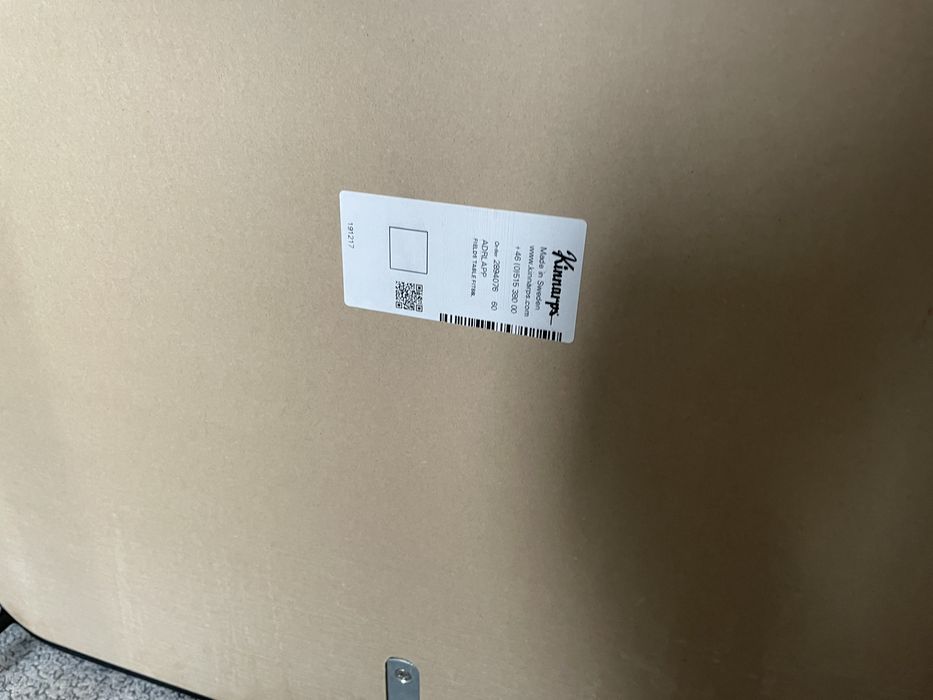 Stolik kawowy Kinnarps fields