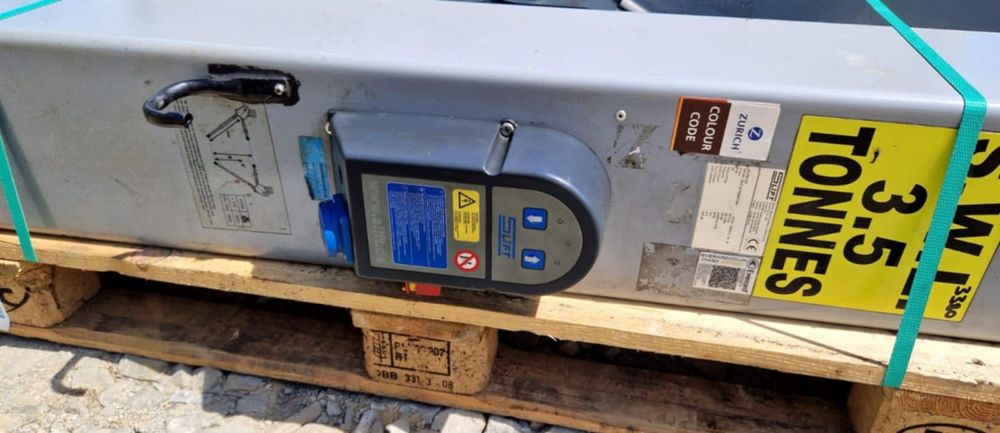 Podnośnik dwukolumnowy Maha 3.5t