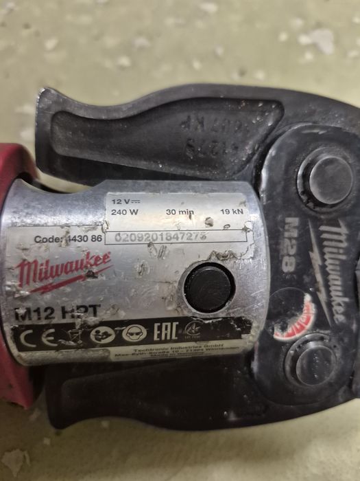 Milwaukee M12HPT Zaciskarka