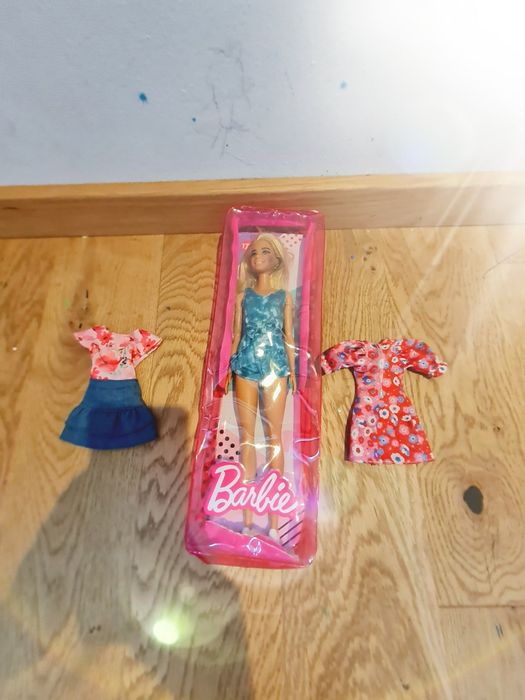 Lalka Barbie matel i ubranka