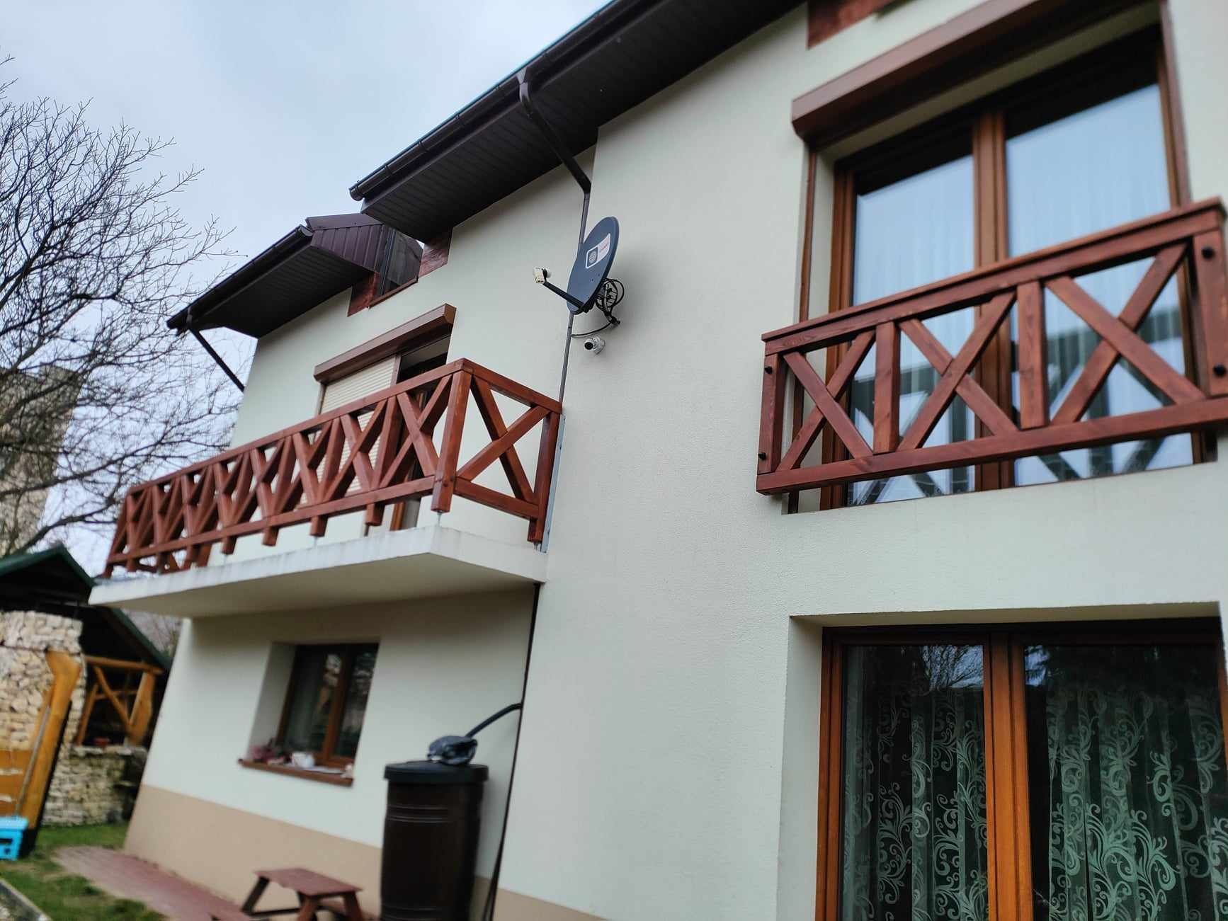 Balustrada drewniana ogród balkon taras wzór x