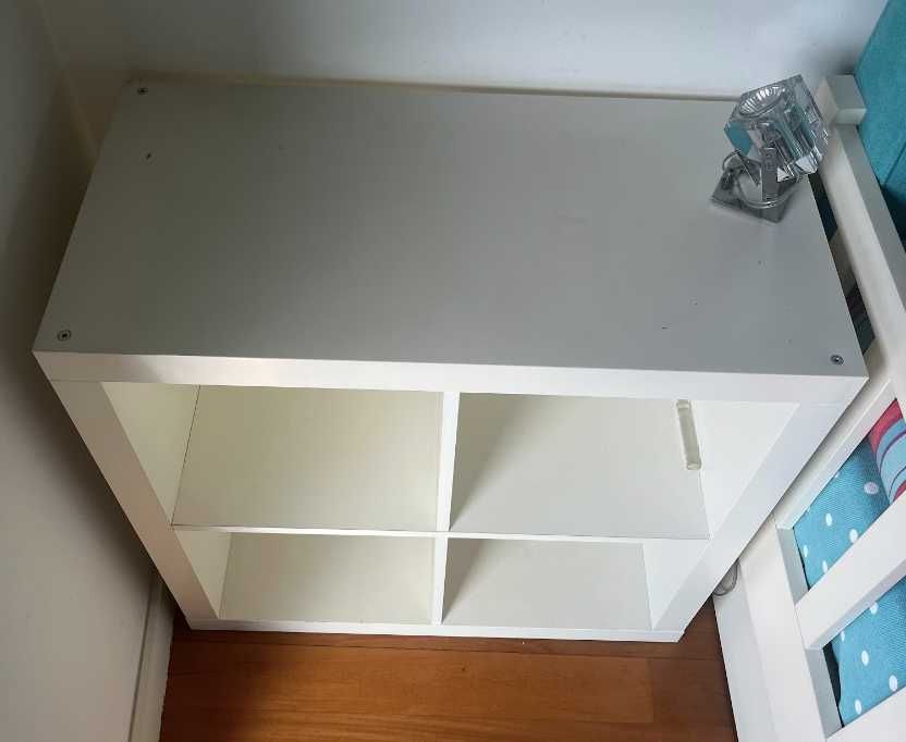 Cómoda branca em excelente estado