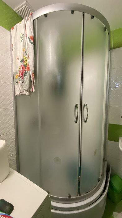 Душова кабінка