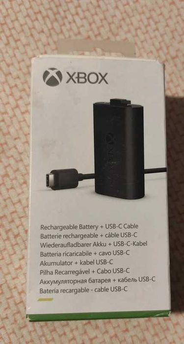 Akumulator Xbox z kablem USB-C