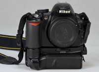 Nikon D3100 z gripem