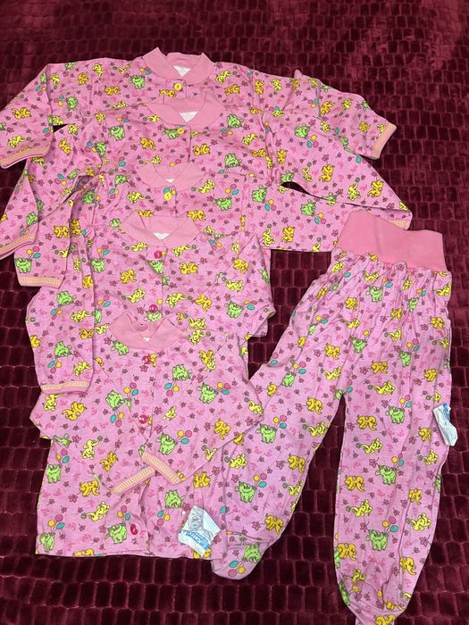 Дітячи речі 100% бавовна повзуни пижамки нове!