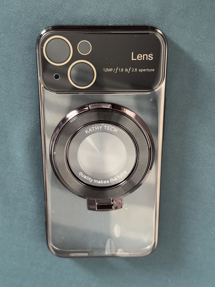 Etui KATHY TECH z obiektywem – iPhone 14 styl retro