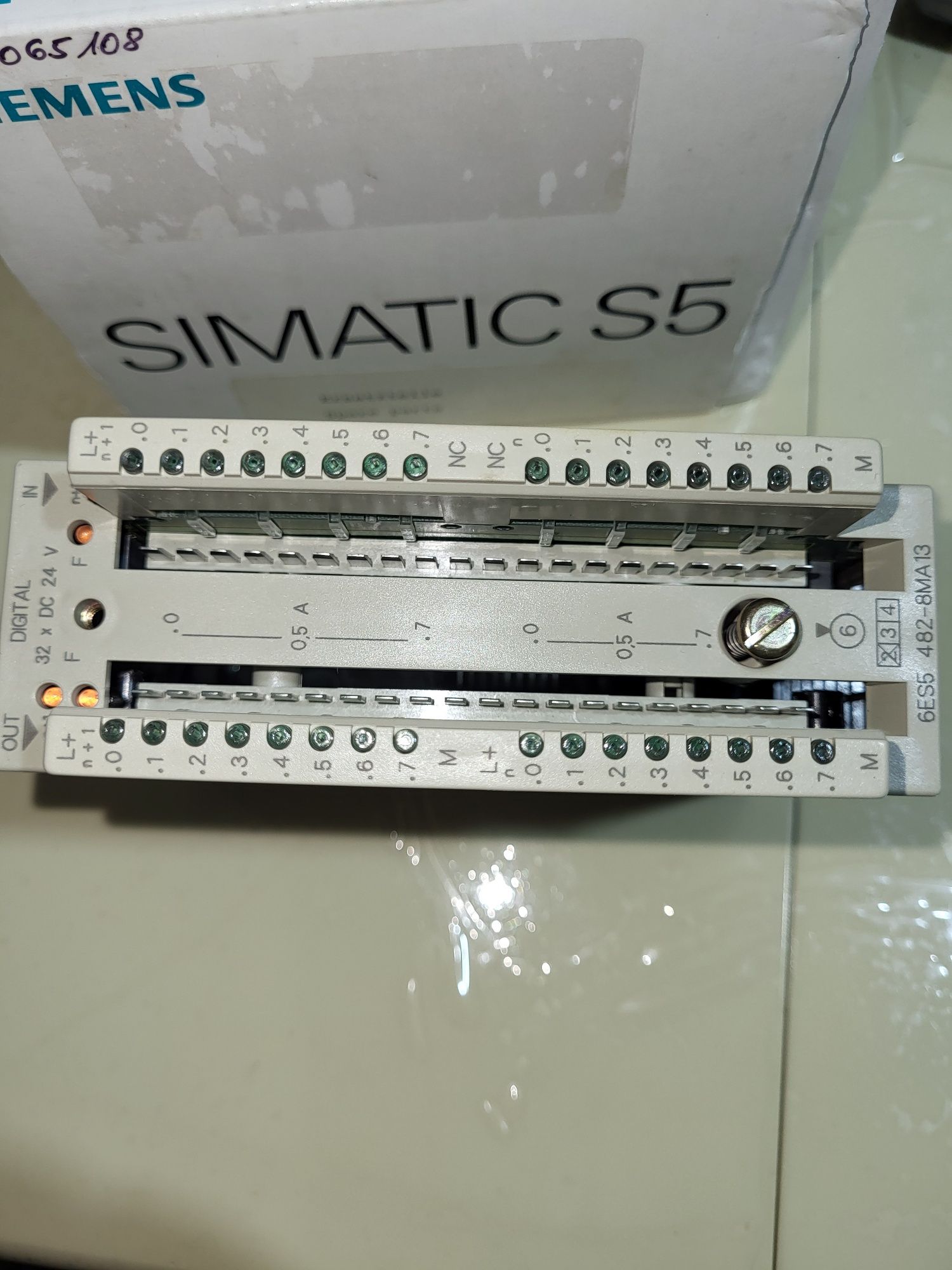Щитовое оборудование SIEMENS SIMATIC S5 6ES5 482-8MA13