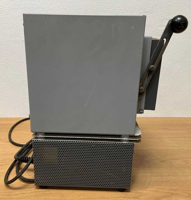 Mufla ou forno eletrico 230V a funcionar pouco uso