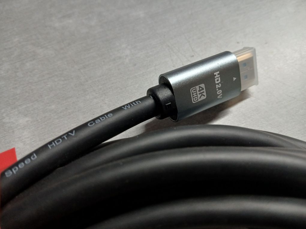 Cabo HDMI 5m Pro K - Alta Qualidade, dourado, fichas metálicas - NOVO!