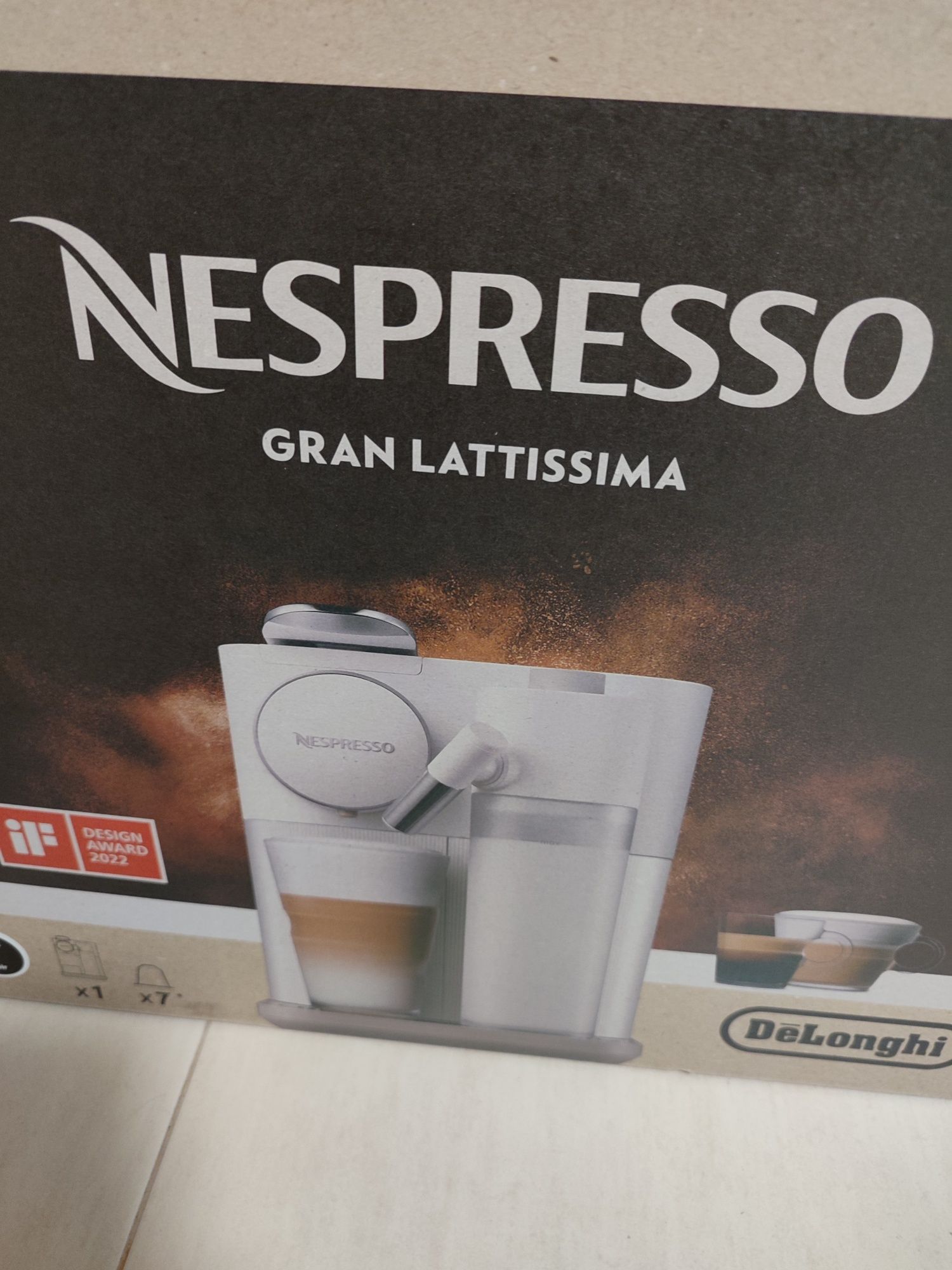 Maquina de café Nespresso Gran Latissima