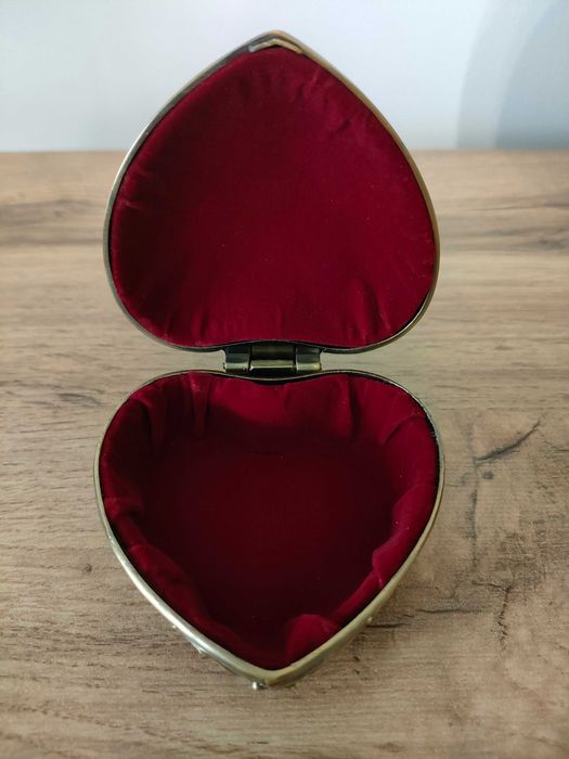 Pudełko na biżuterię