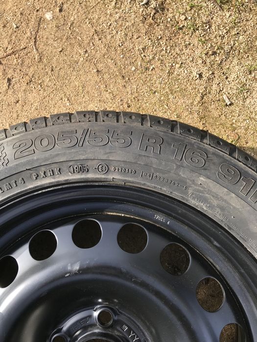 Jante em ferro com pneu