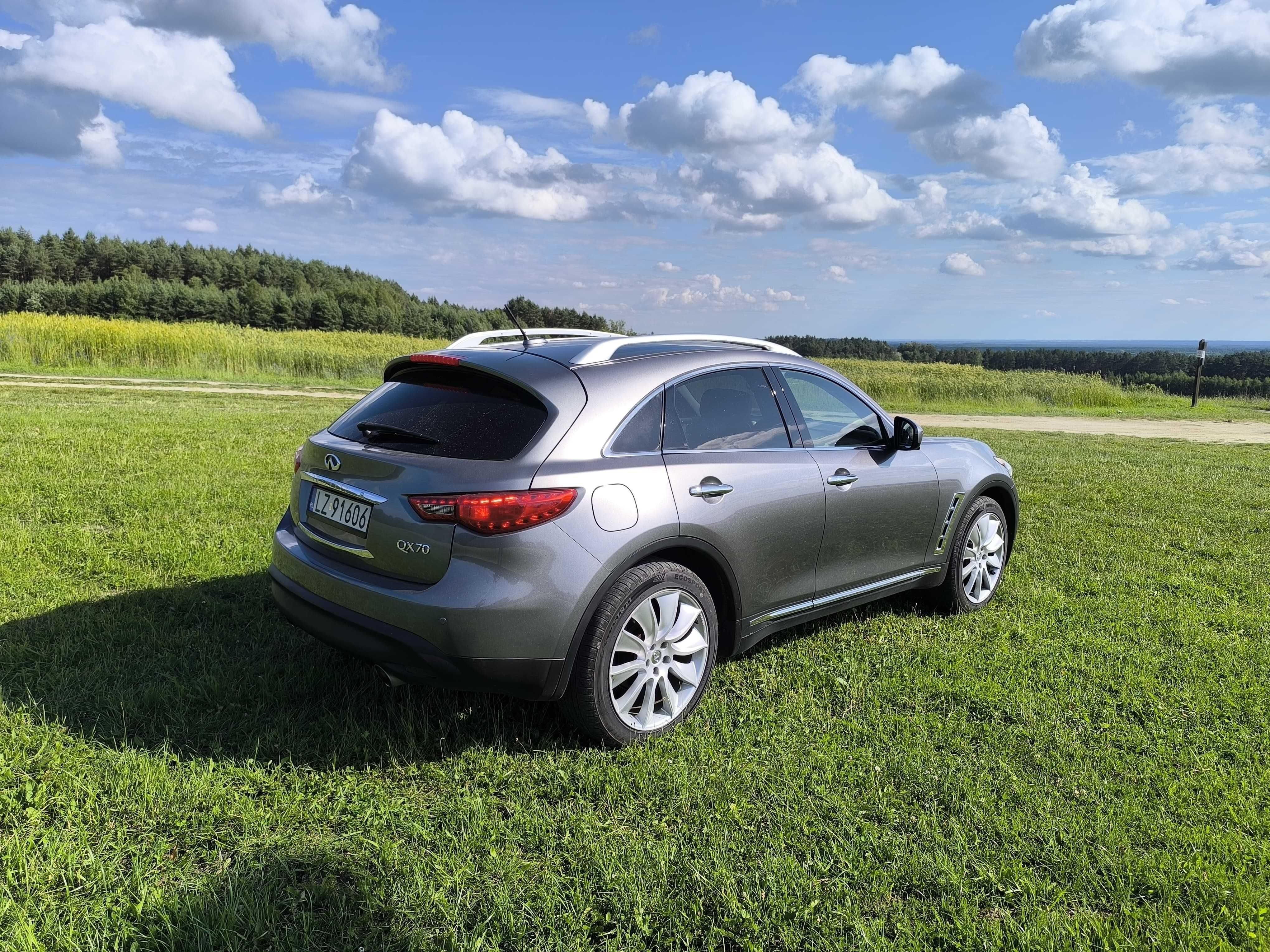 Infiniti QX70 3.7