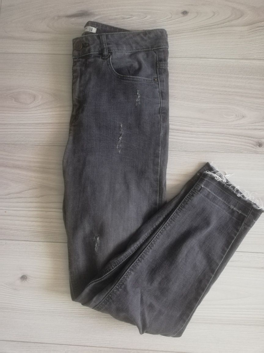 Spodnie damskie jeansowe 38 Pull&Bear