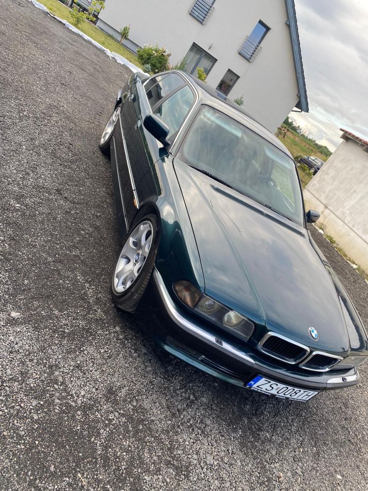 Bmw E38 V8 730i seria 7 e39 e46