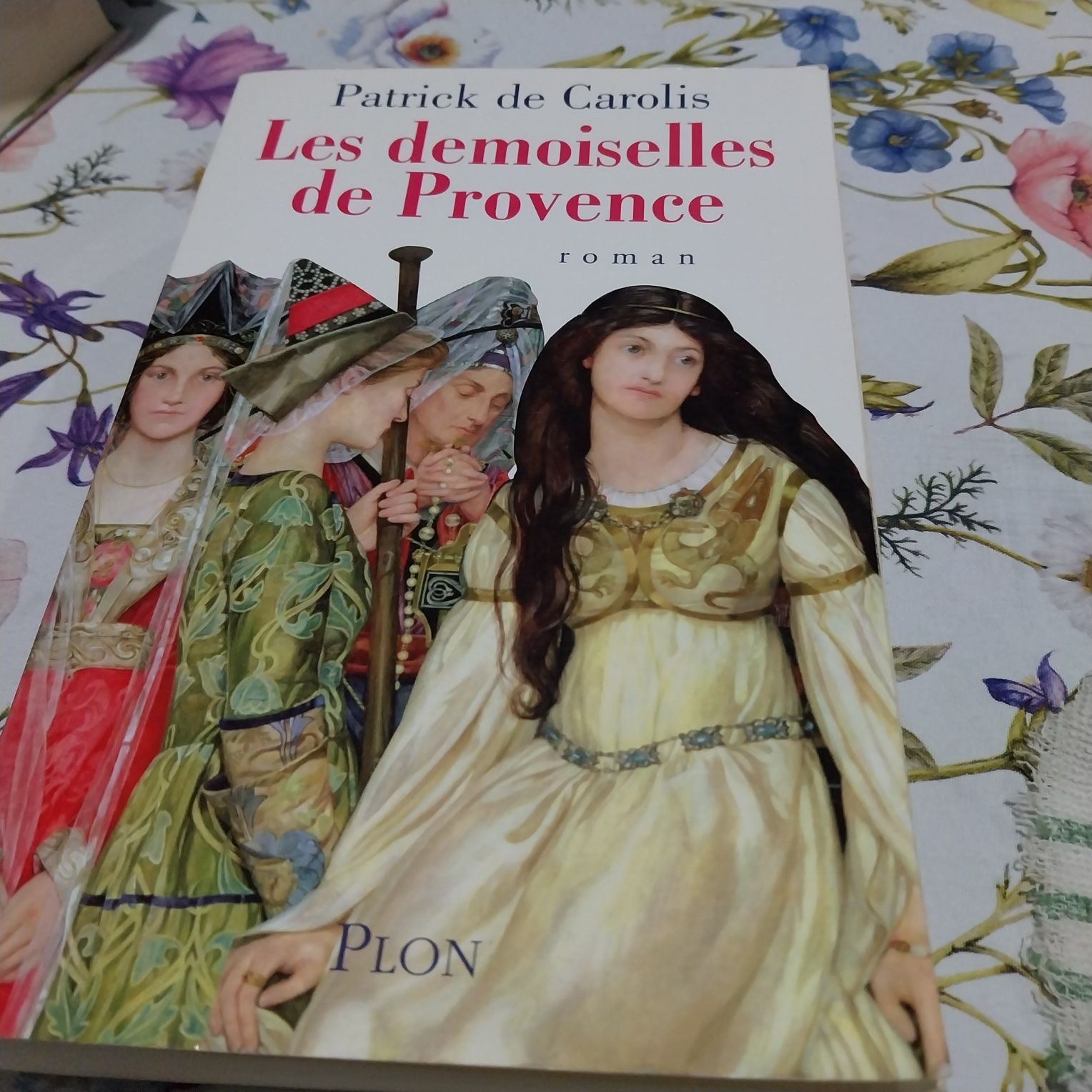 Les demoiselles de Provence. Portes incluídos.