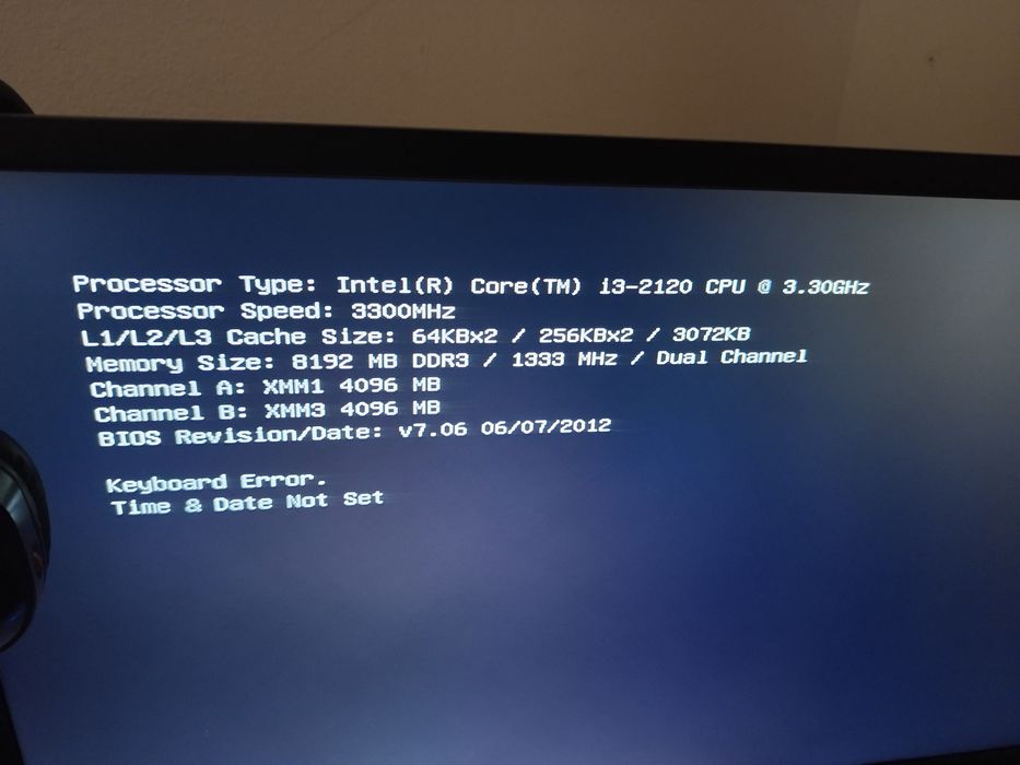Komputer stacjonarny Intel i3-2120 / 4 GB RAM