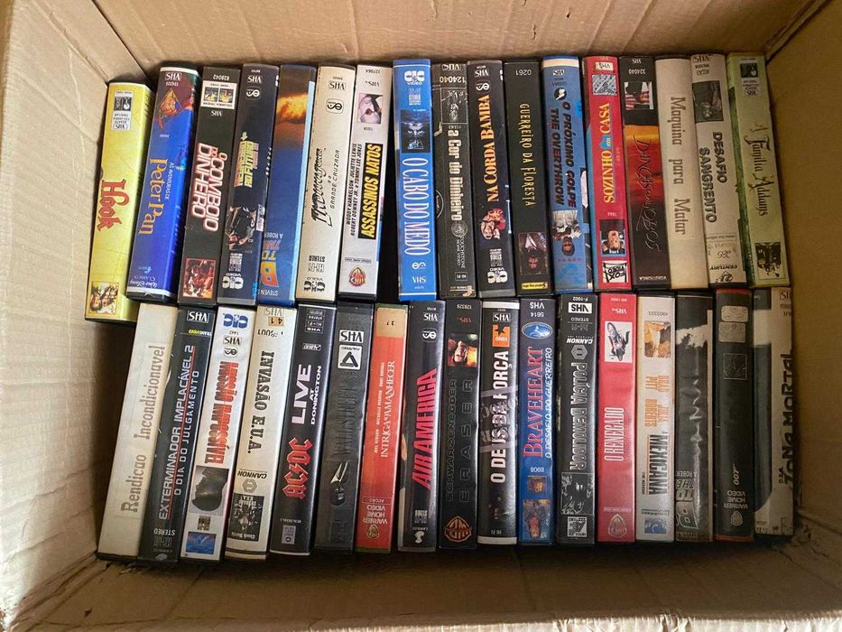 Cassetes VHS cópias/ caixas