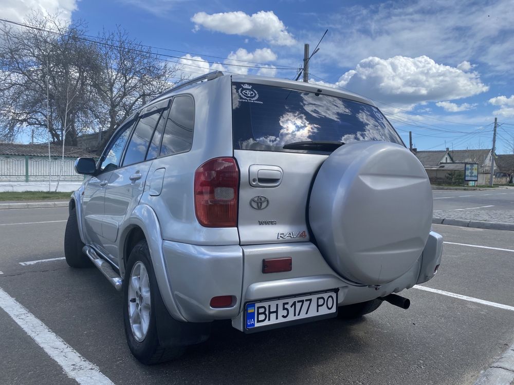 Продам Toyota Rav4