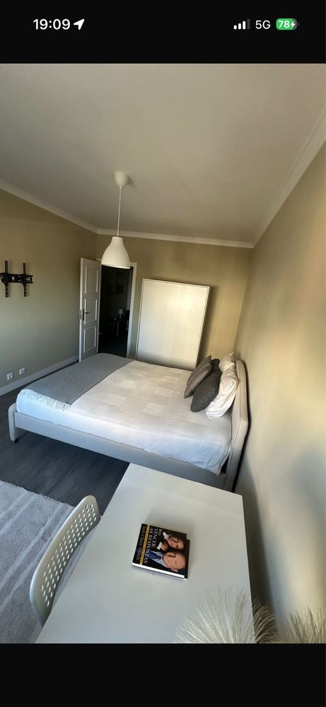 Quarto para arrendar em Queluz Massama  450 €