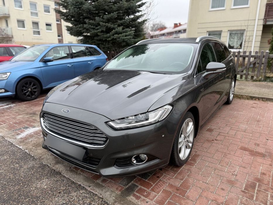 Ford Mondeo 180 Koni Bogata wersja sam parkuje automat parktronic przód plus tył