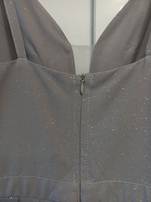 Sukienka długa srebrna