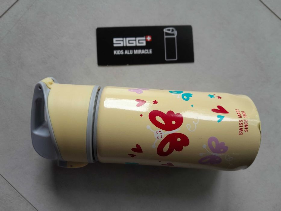 Sigg butelka aluminiowa na wodę bidon 500 ml uszkodzona outlet zwrot
