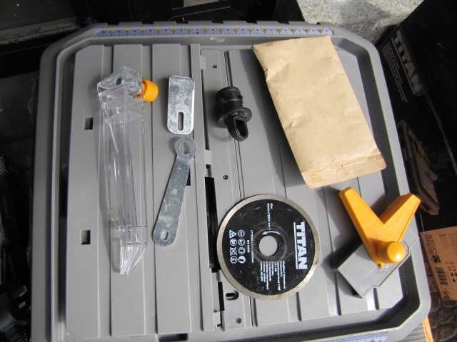 Przecinarka do glazury płytek piła elektryczna TITAN 500W