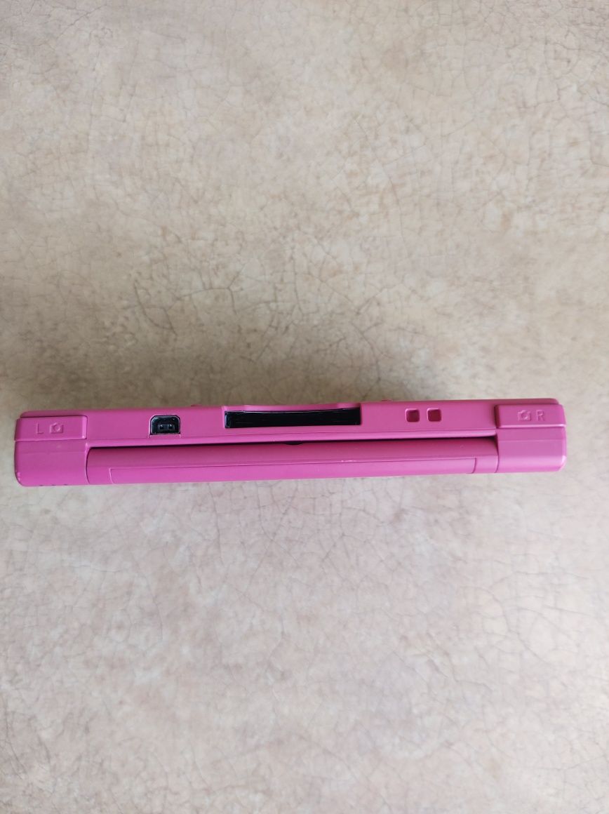 Nintendo DS + gry (rozowe-pink)