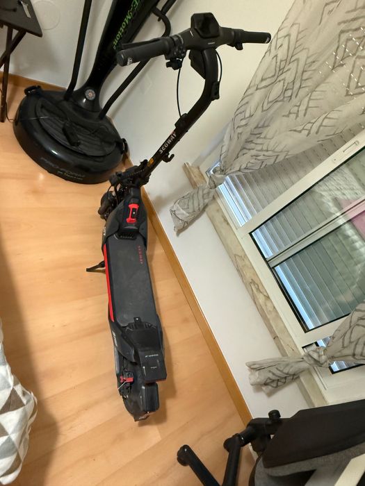 Trotinete Segway ZT3 Pro