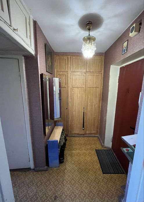 Продаж видовоі 1-кім квартири