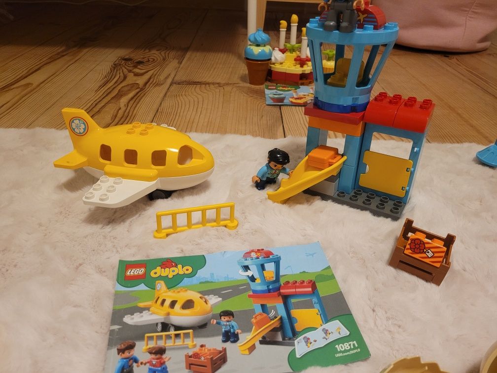 Lego duplo Lotnisko i 2x pociągi - 3 zestawy