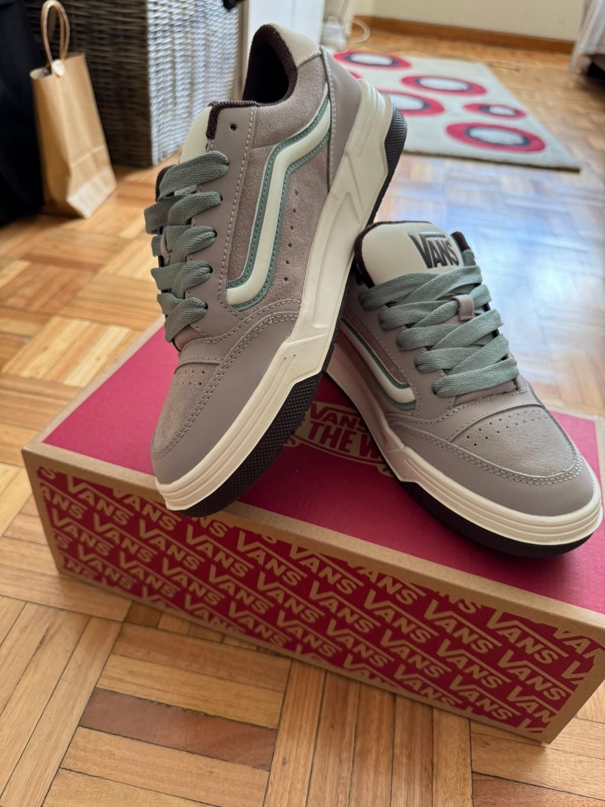 Ténis Vans Hylane cinza e turquesa
