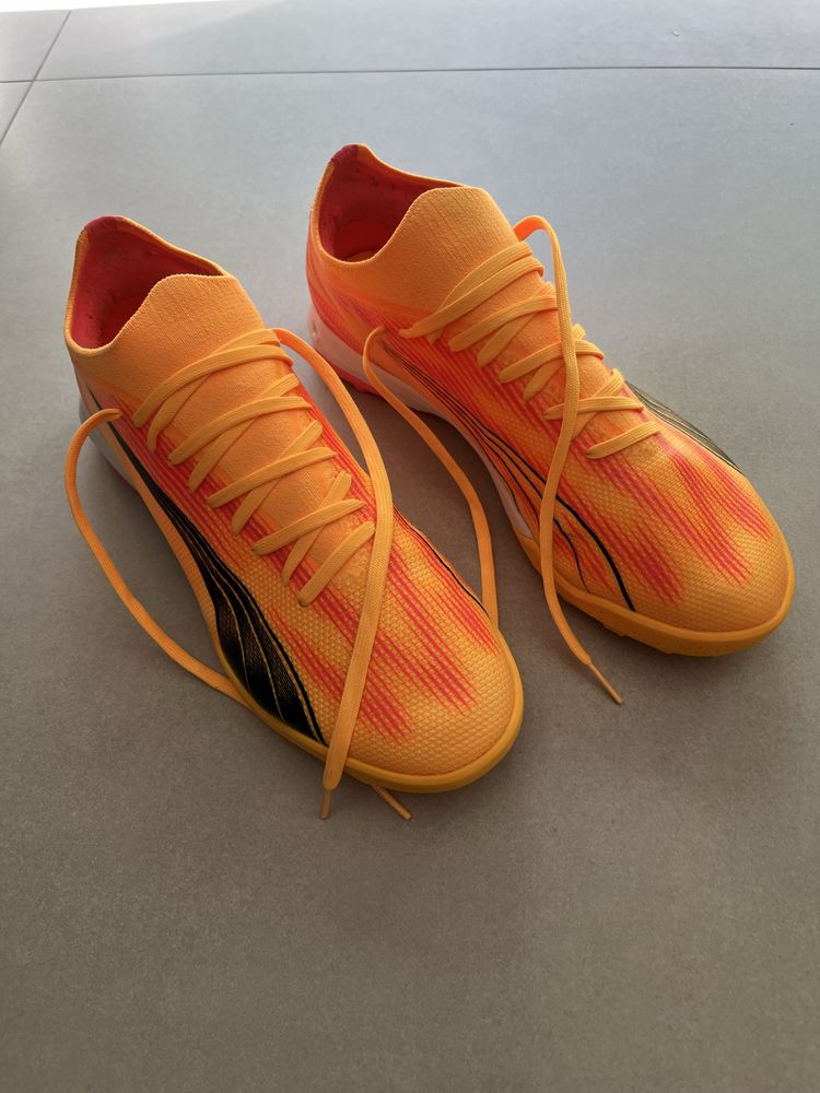 Puma turfy rozniar 41 / 26,5 cm