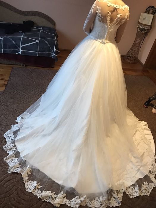 Продам Весільну сукню