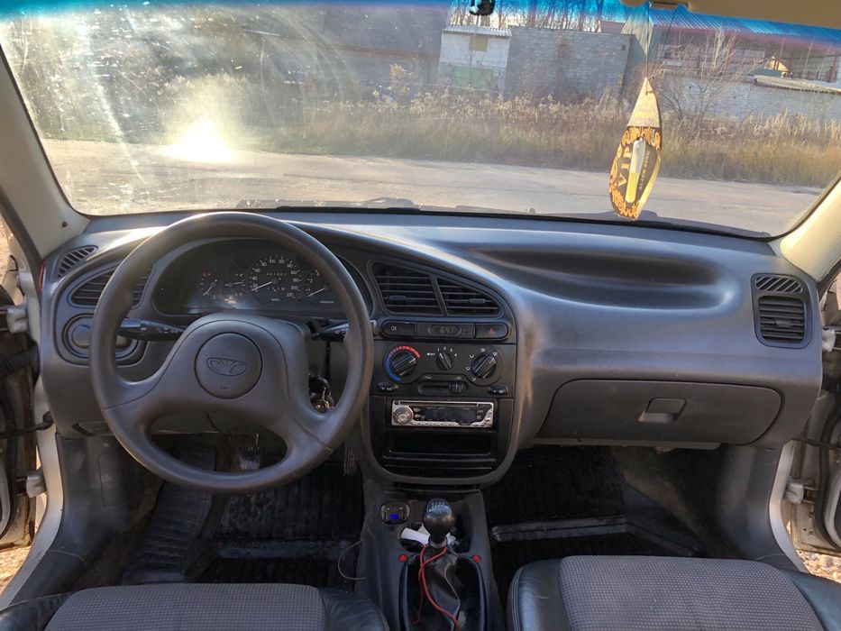 Продам ланос 1.5 бенз SE