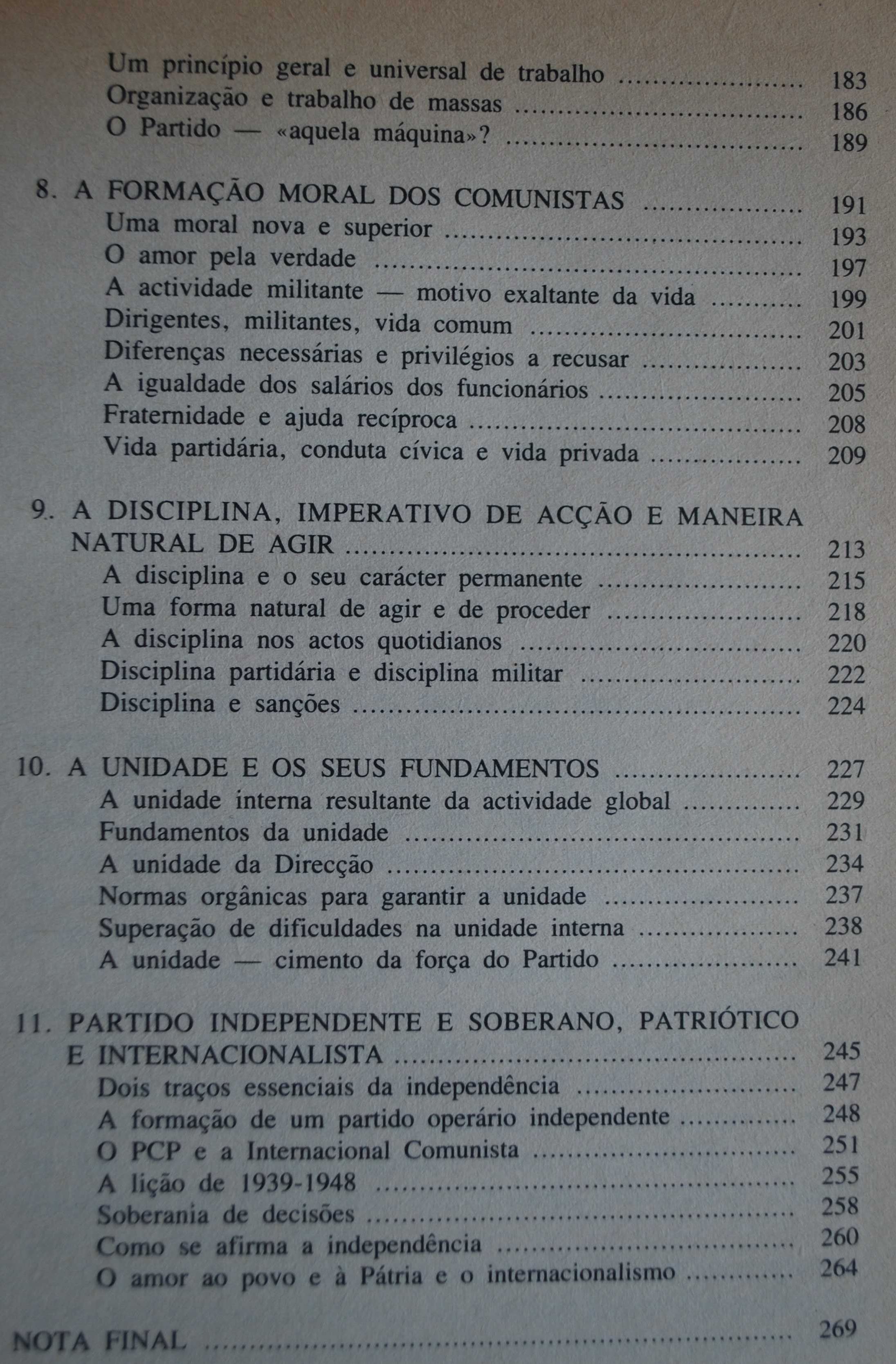 O Partido Com Paredes de Vidro de Álvaro Cunhal