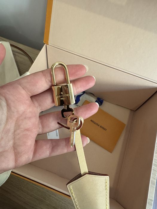 Alma bb louis vuitton