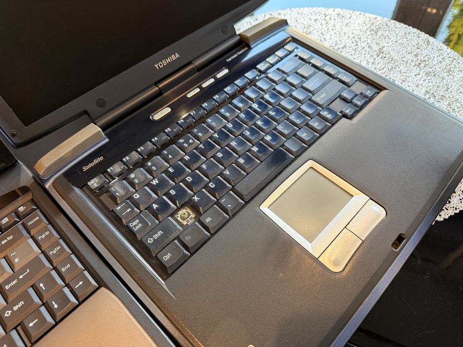 Toshiba retro laptop na CZĘŚCI s1800 s2450