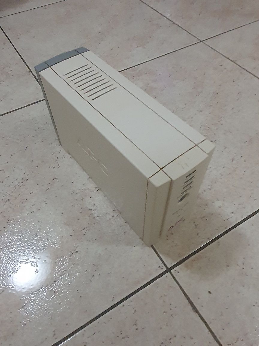 UPS marca APC sem bateria