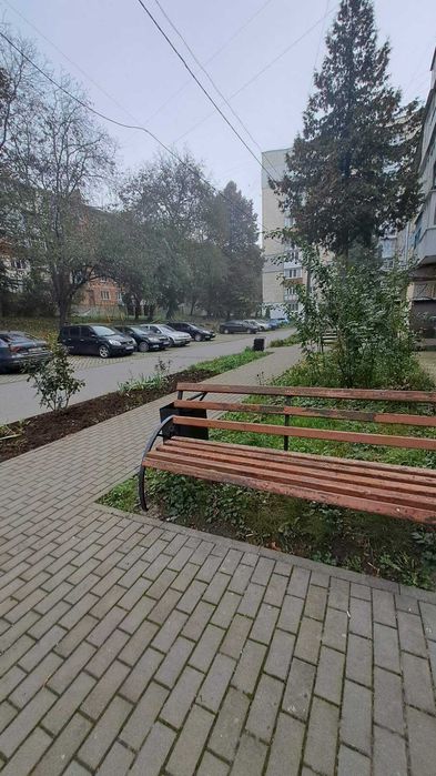 3К Хороший стан, середній поверх!  Виставка!