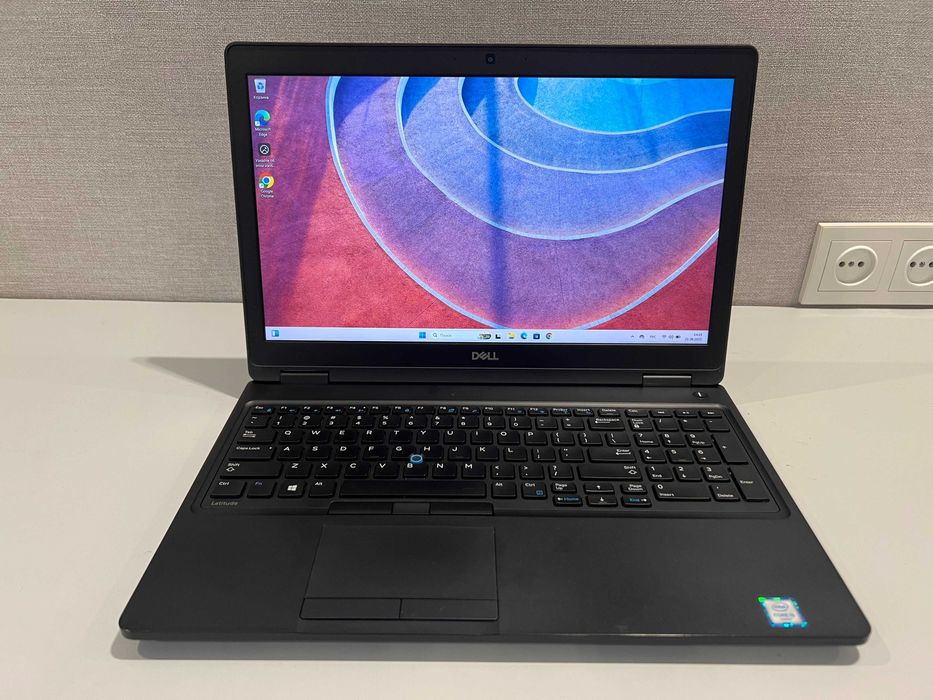 Ноутбук Dell Latitude 5580 - 15"  HD/ i5-6200U/ DDR4 8Gb/ SSD 256