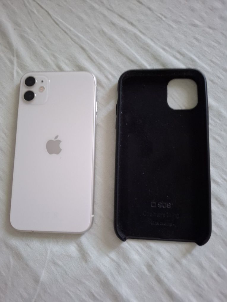 IPhone 11 Bialy, 64gb pamięci wewnętrznej oraz 4gb pamięci RAM