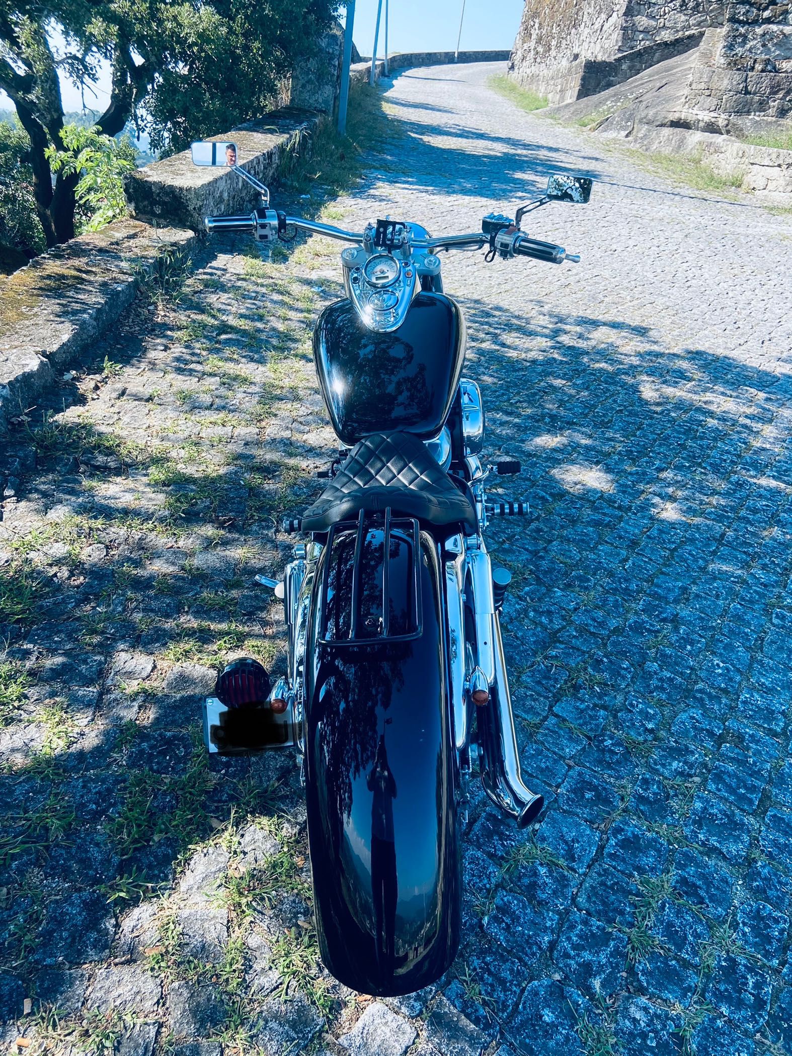 Honda Shadow 750.