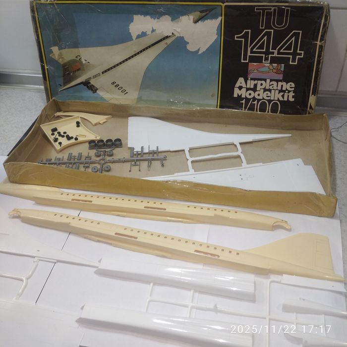 ТУ-144 збірна модель літака Plasticard 1/100 ГДРР